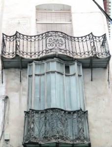 Mirador de la Casa del Reloj, en la calle Alfonso X. :: SONIA M. LARIO / AGM
